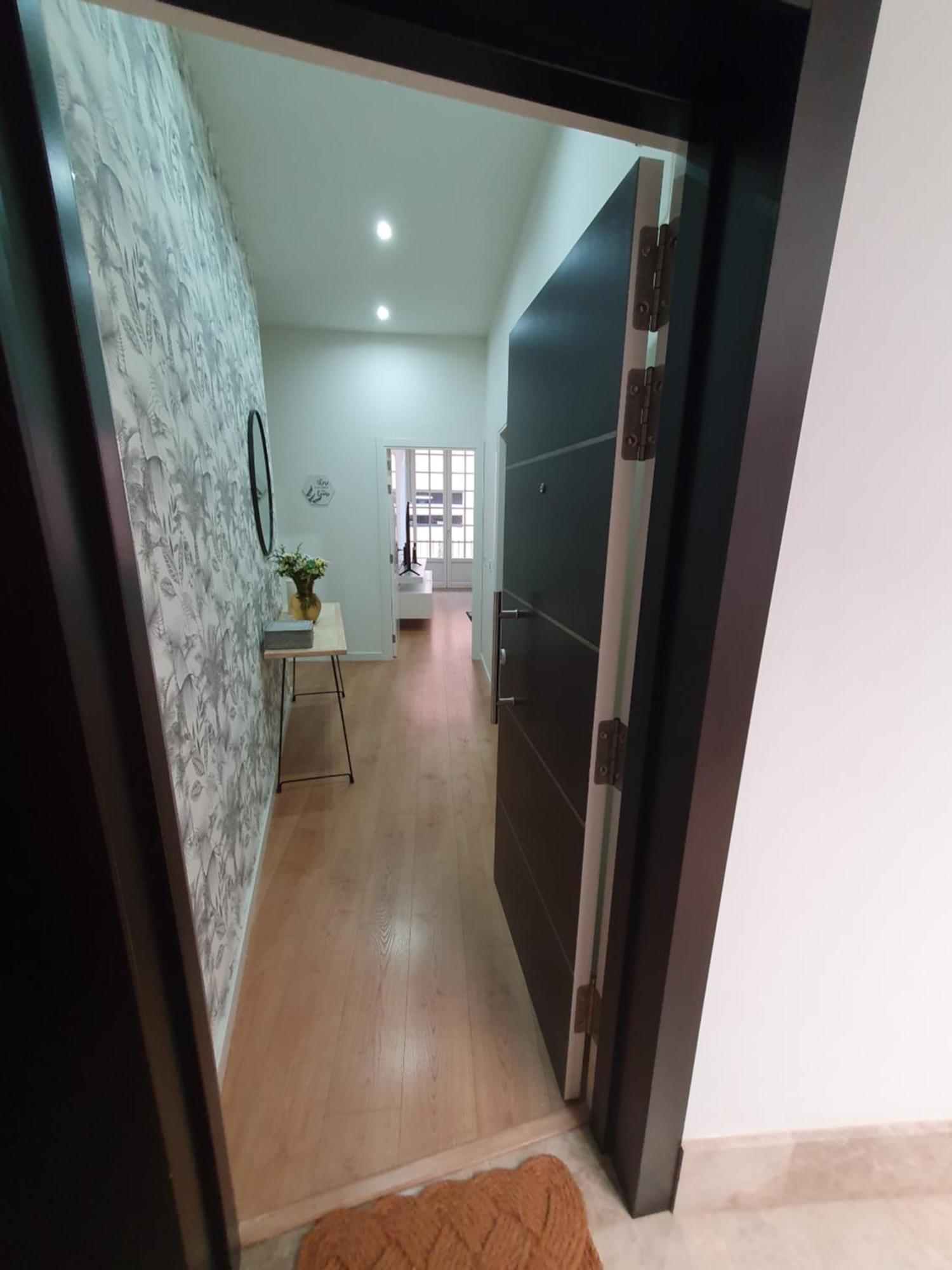 Beautiful Historic Center Apt! Малага Экстерьер фото